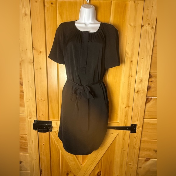 EUC Lucky Brand Black Short Sleeve Shirt Dress Hidden Snaps 100% Polyester M - Picture 2 of 5